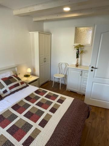 Apartment Concetta Cres Bagian luar foto