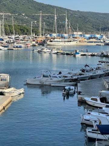 Apartment Concetta Cres Bagian luar foto